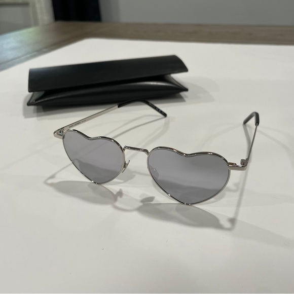 New Saint Laurent LOULOU Mirror Heart Shaped Sunglasses Silver w/ silver lenses - Picture 2 of 13
